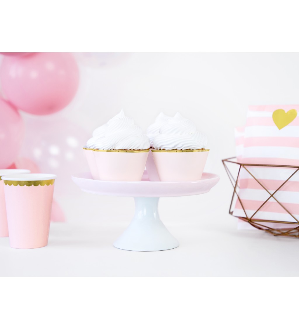Světle růžové cupcake košíčky