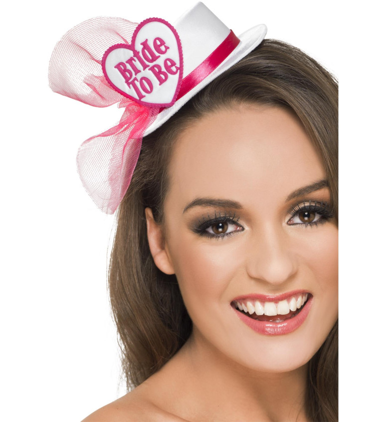 Bílý klobouček pro nevěstu - "Bride to be"